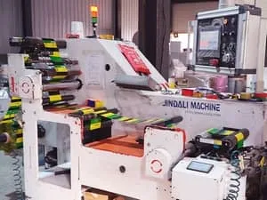 جهاز فحص قابل للنفخ عالي السرعة لضمان دقة الملصقات